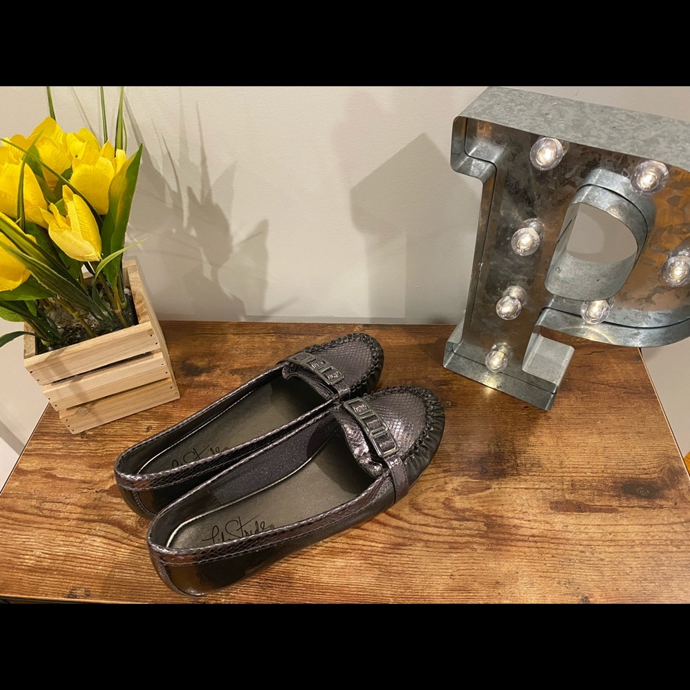 Life Stride Silver Flat Shoes with Buckles